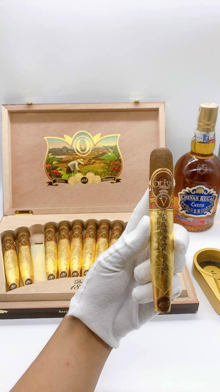 Oliva Serie V 135TH Anniversary Edicion Limitada Perfecto