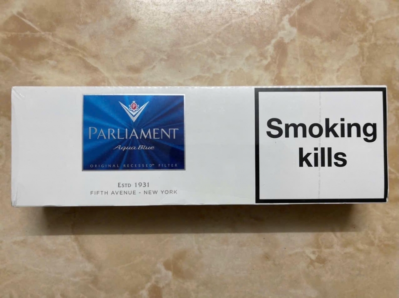 Parliament Aqua Blue ( Bản Mỹ, cây dài )