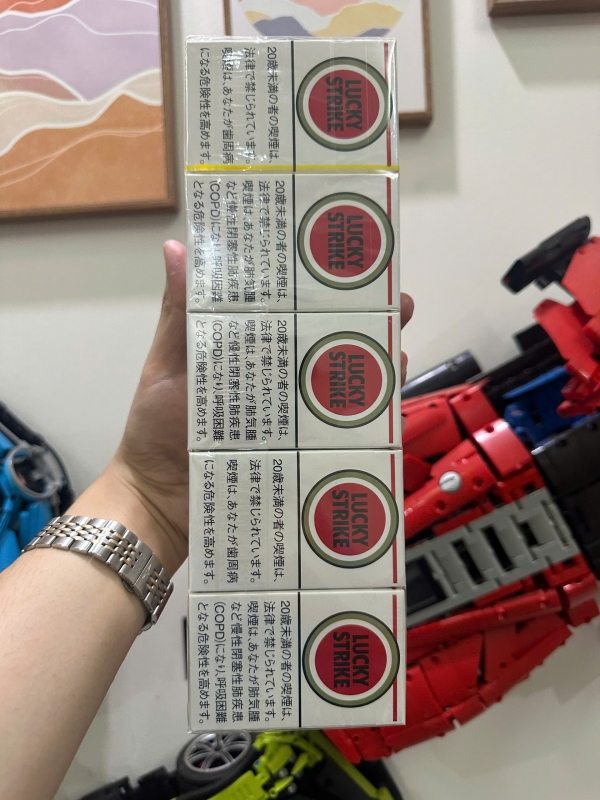 Lucky Strike đỏ ( Nội địa Nhật Bản )